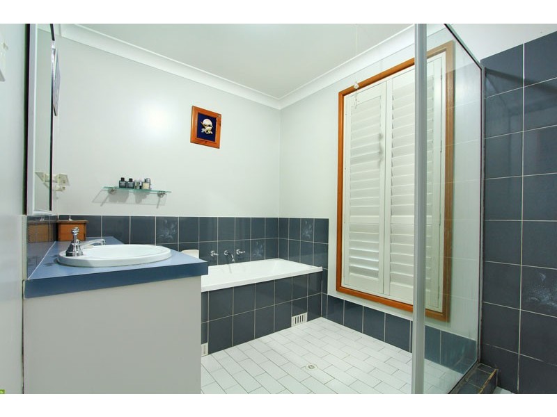 19 Silvertop Parade, Cordeaux Heights NSW 2526