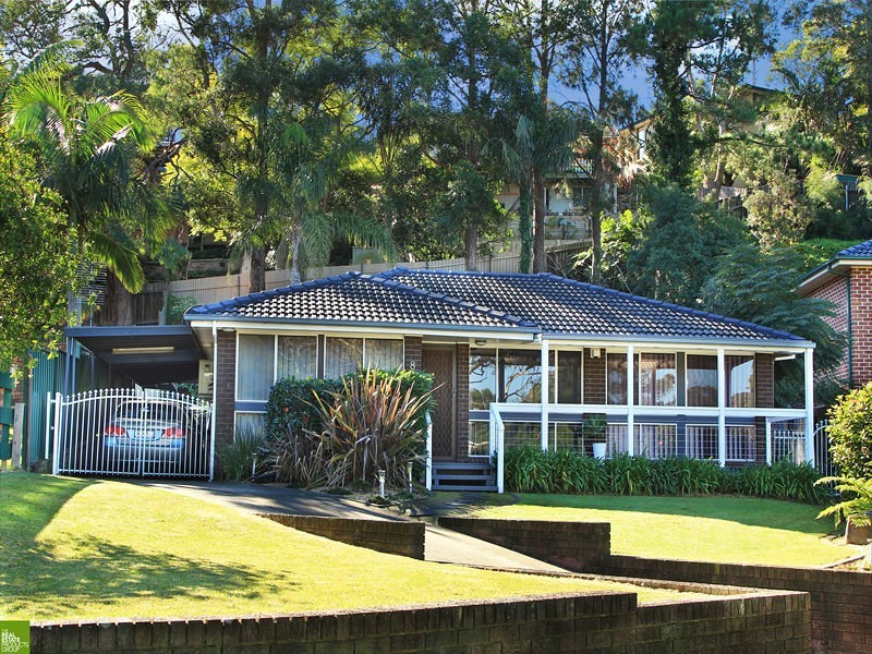8 Hibiscus Place, Unanderra NSW 2526