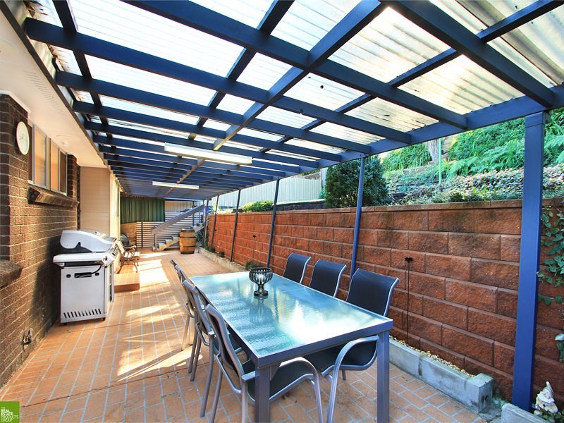 8 Hibiscus Place, Unanderra NSW 2526