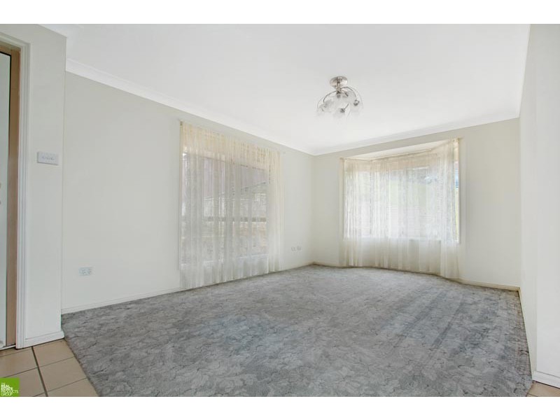 4 Little Place, Warrawong NSW 2502