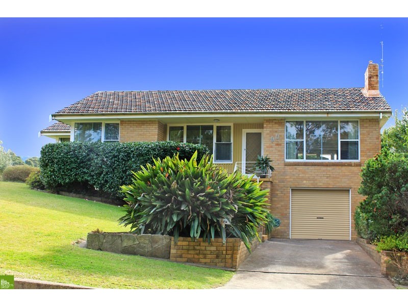 90 Dumfries Avenue, Mount Ousley NSW 2519