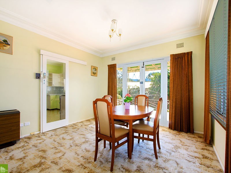 90 Dumfries Avenue, Mount Ousley NSW 2519