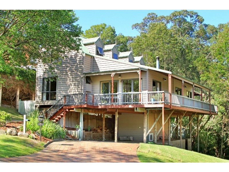 9 Jarrah Crescent, Cordeaux Heights NSW 2526