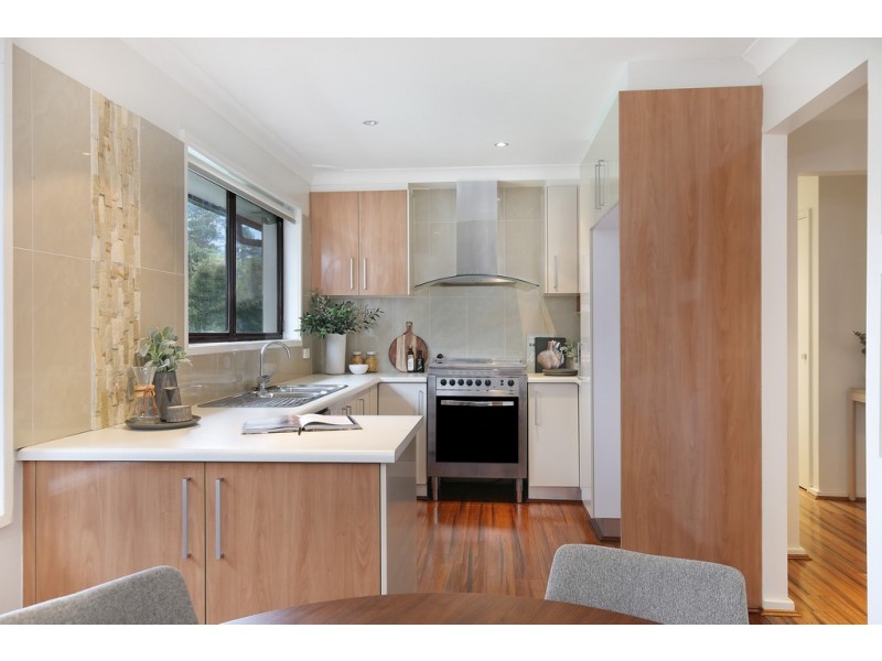 297 Farmborough Road, Farmborough Heights NSW 2526