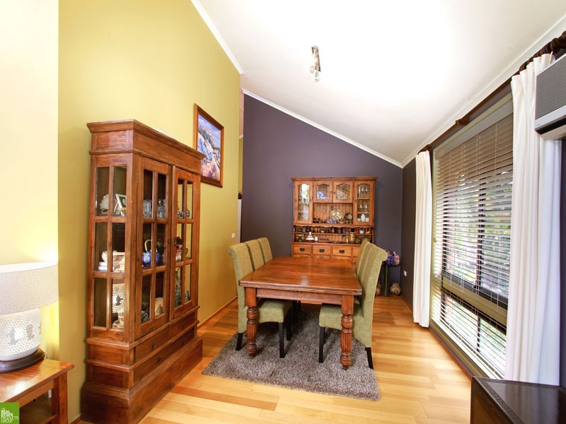 5 Patanga Close, Cordeaux Heights NSW 2526