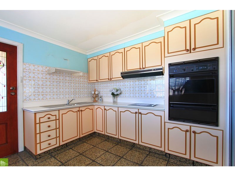 19 First Avenue North, Warrawong NSW 2502