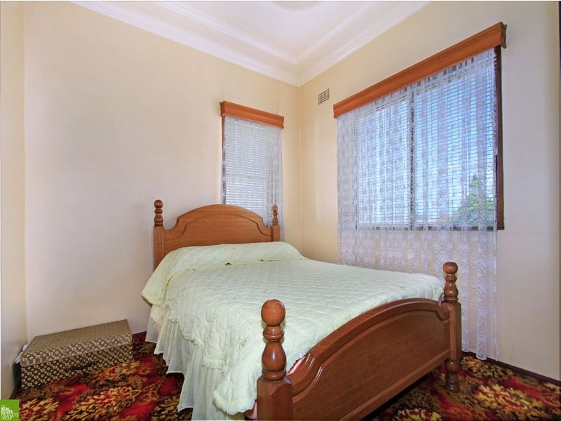 19 First Avenue North, Warrawong NSW 2502