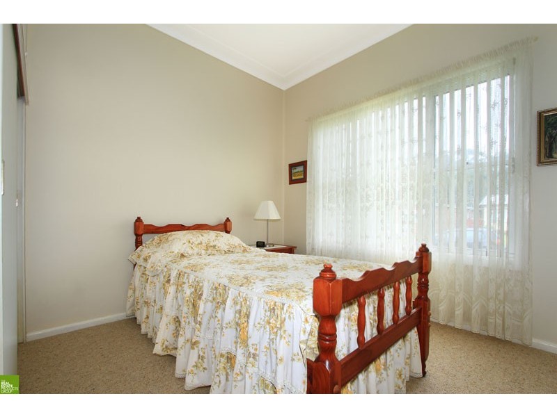 36 Beacon Avenue, Bulli NSW 2516