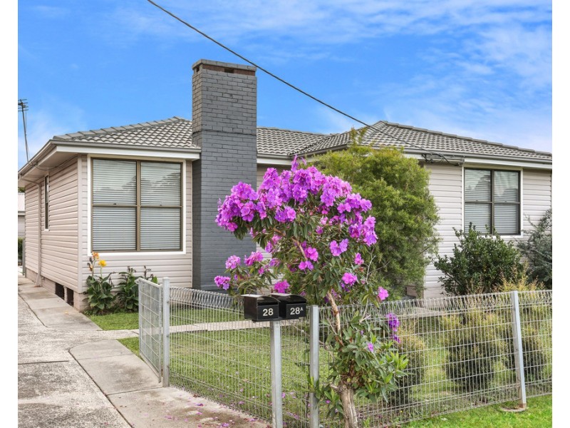 28 Waples Road, Unanderra NSW 2526