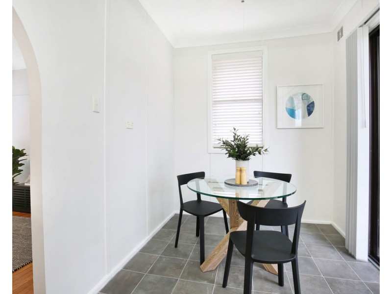 28 Waples Road, Unanderra NSW 2526