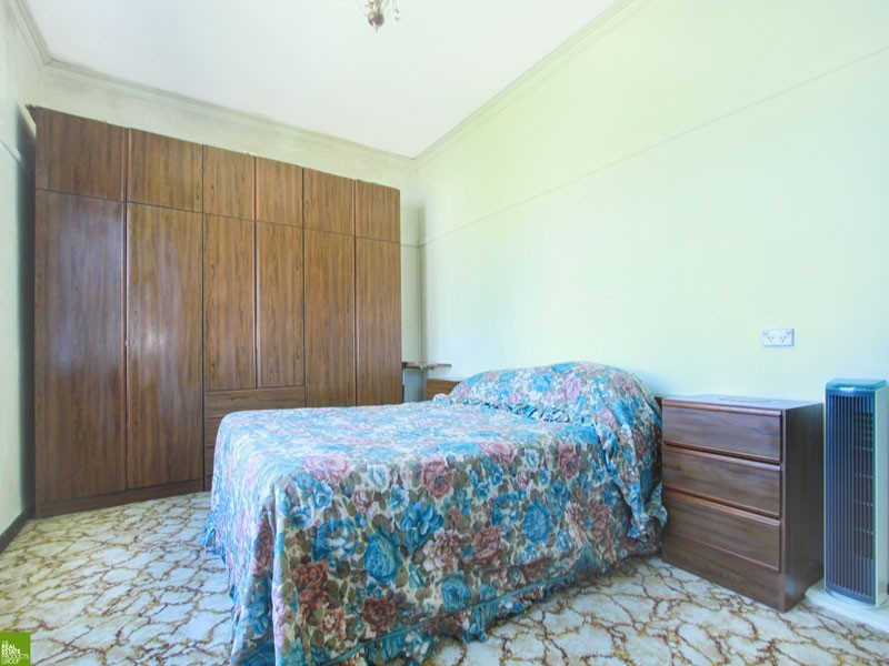 2 Albert Street, Unanderra NSW 2526