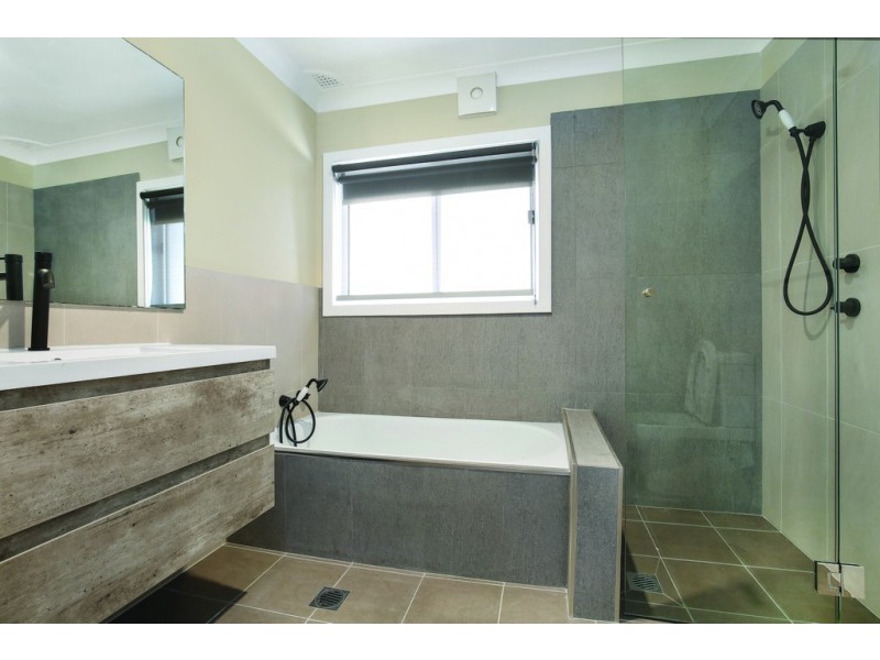 1/51 O’Donnell Drive, Figtree NSW 2525