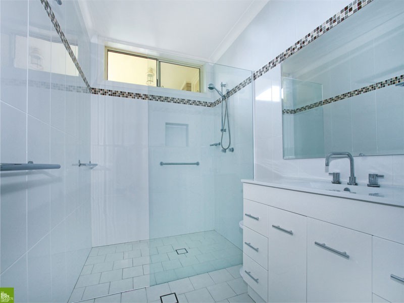 28 Gundarun Street, West Wollongong NSW 2500