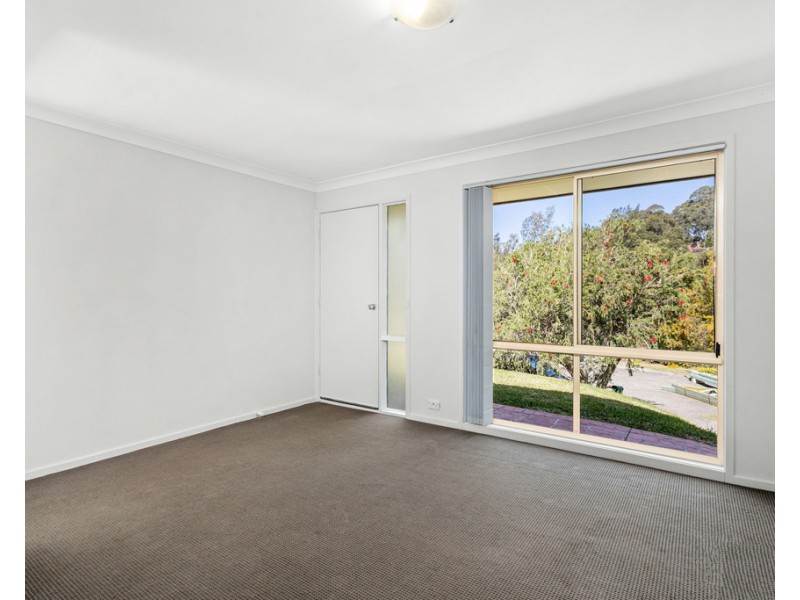 3 Paltarra Place, Cordeaux Heights NSW 2526