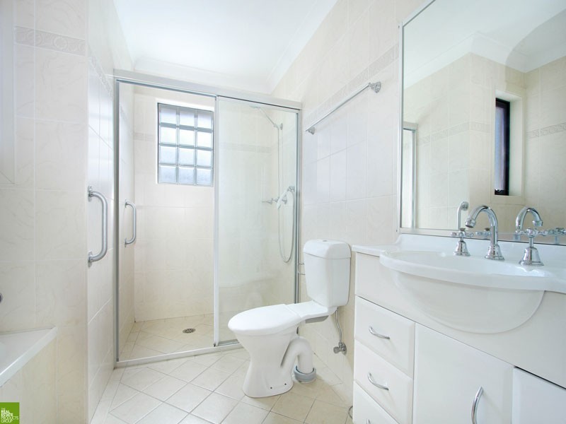 3/40 Hurt Parade, Unanderra NSW 2526