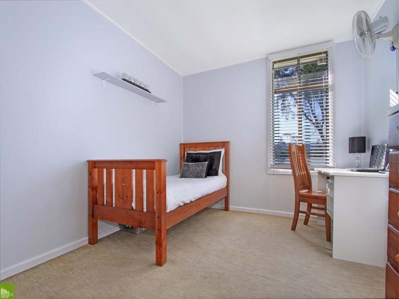 3 Stratford Road, Unanderra NSW 2526