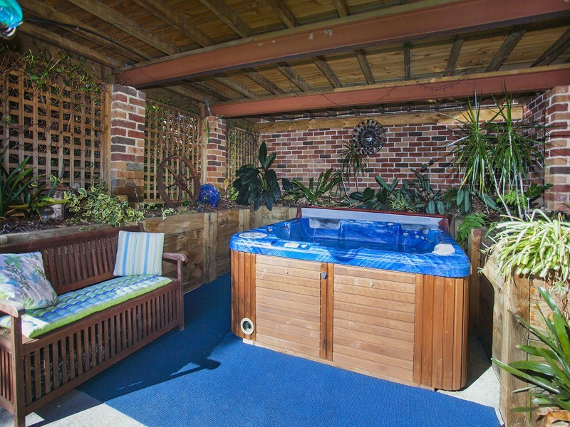 44 Natan Place, Cordeaux Heights NSW 2526