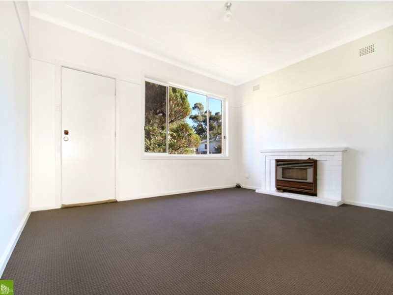 58 Albert Street, Unanderra NSW 2526