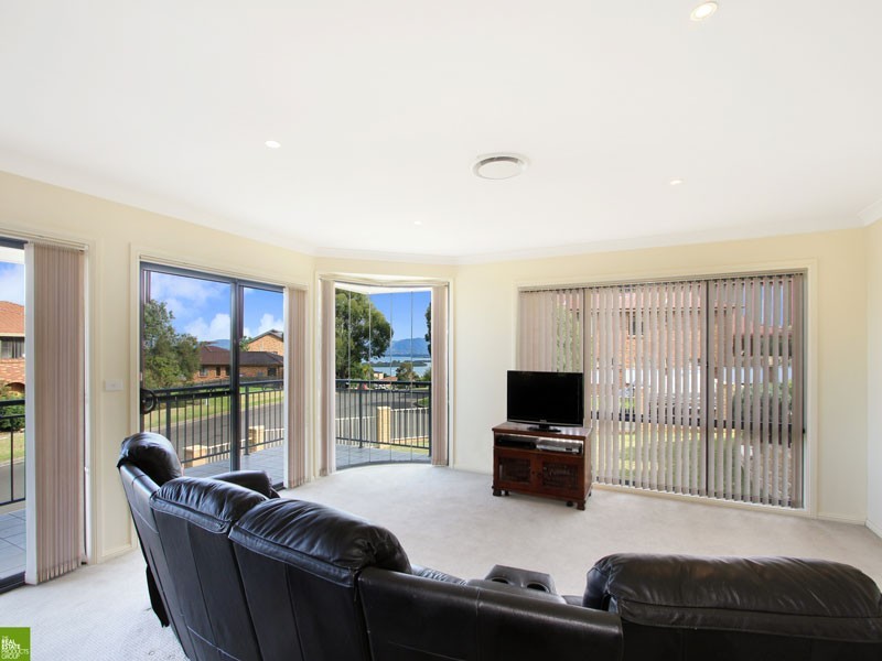 80 Shearwater Drive, Berkeley NSW 2506