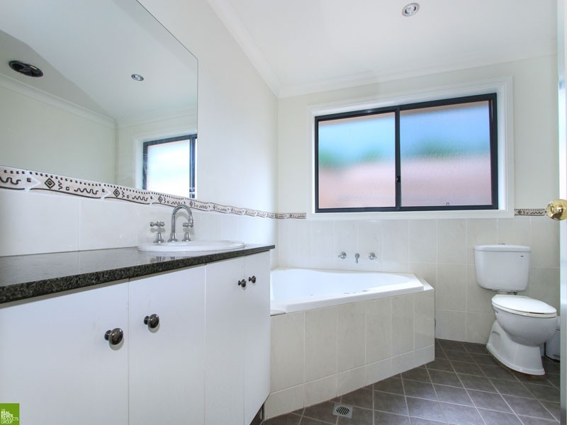 80 Shearwater Drive, Berkeley NSW 2506