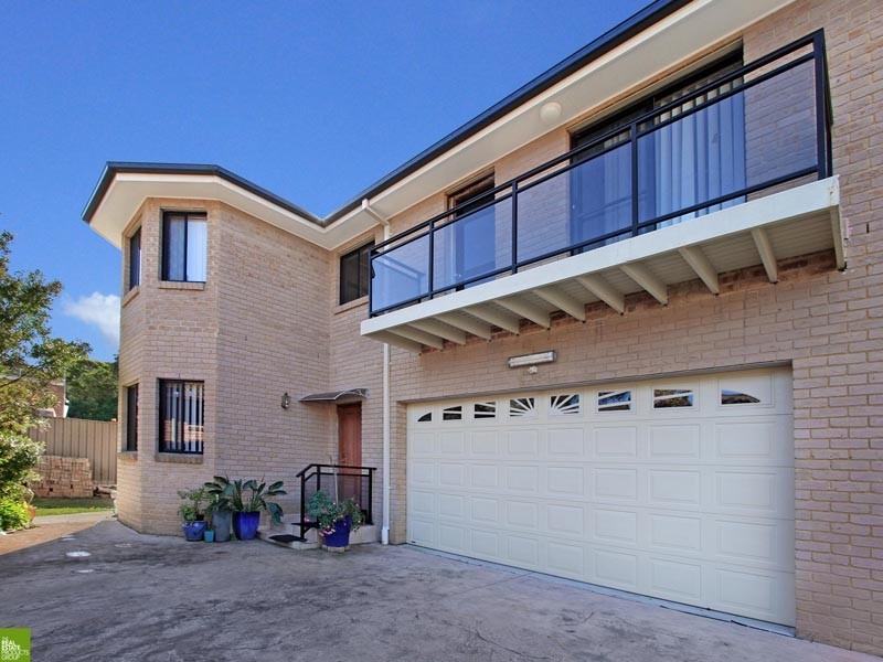 2/10 Arkell Drive, Figtree NSW 2525