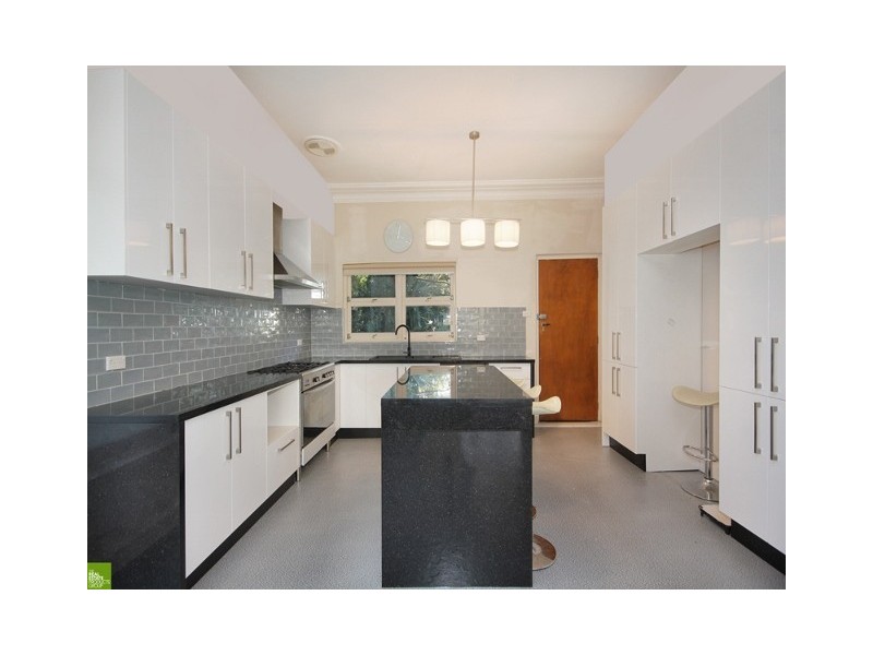 6 Elnathan Place, Mount Pleasant NSW 2519