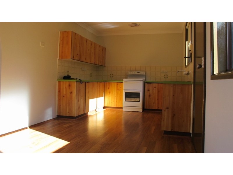 68 Beverley Avenue, Unanderra NSW 2526