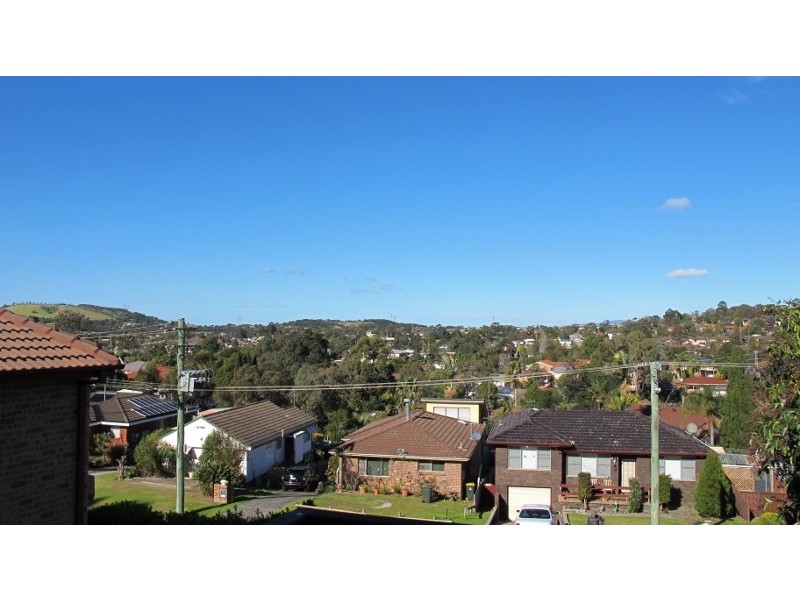 68 Beverley Avenue, Unanderra NSW 2526