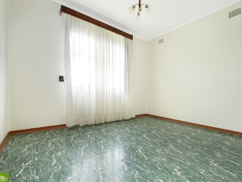 88 Albert Street, Unanderra NSW 2526