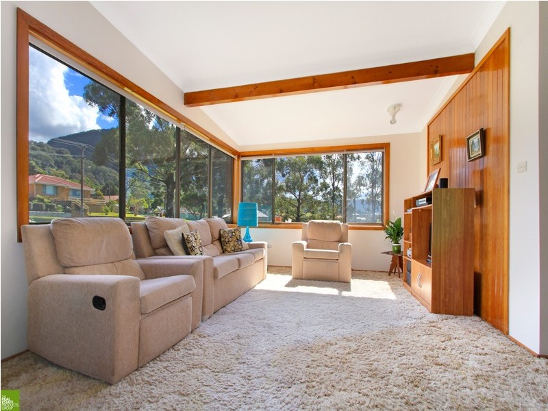 1 Gerard Avenue, Farmborough Heights NSW 2526