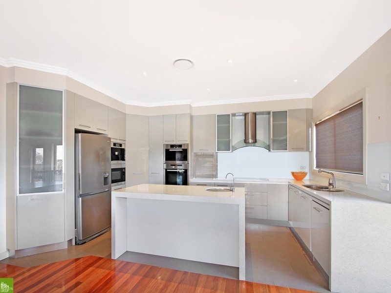 39 Cochrane Street, West Wollongong NSW 2500