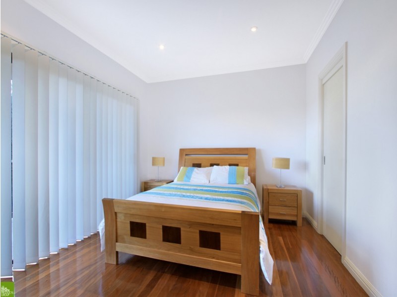 39 Cochrane Street, West Wollongong NSW 2500