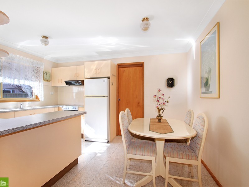 2/6 Tallegalla Street, Unanderra NSW 2526