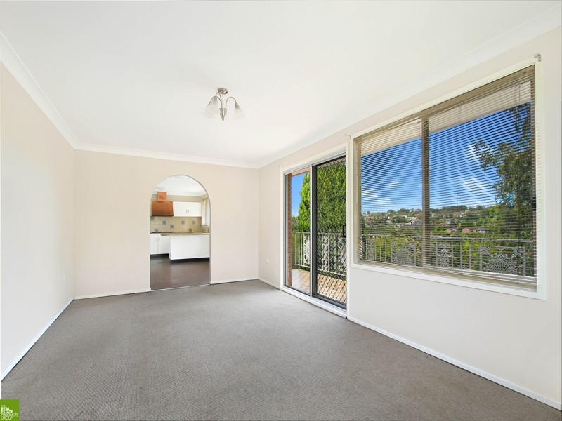 25 Coachwood Drive, Unanderra NSW 2526