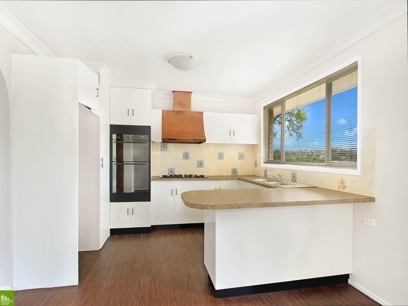 25 Coachwood Drive, Unanderra NSW 2526