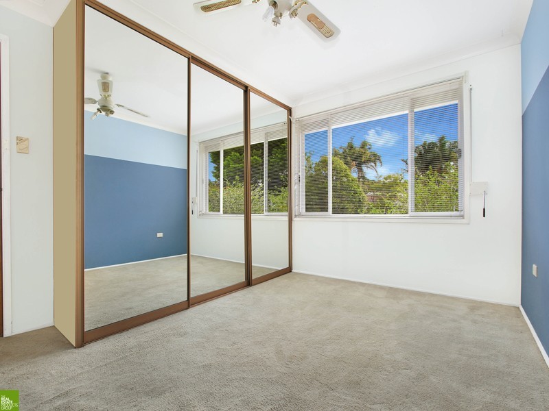 25 Coachwood Drive, Unanderra NSW 2526