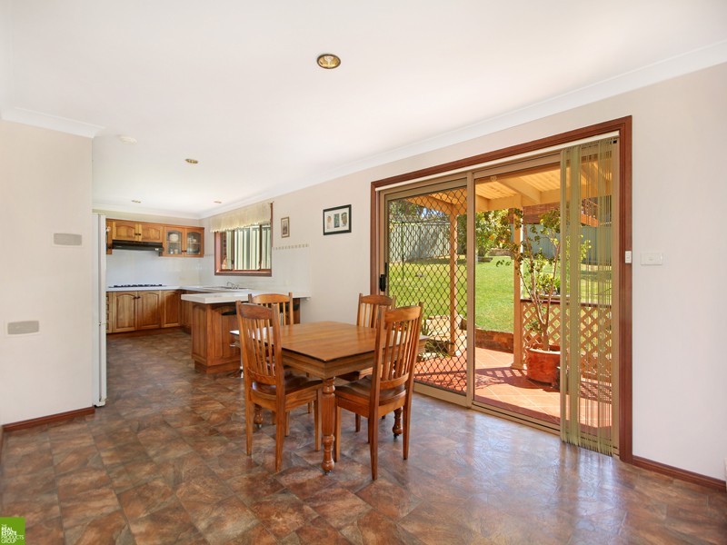 4 Ribbonwood Road, Farmborough Heights NSW 2526
