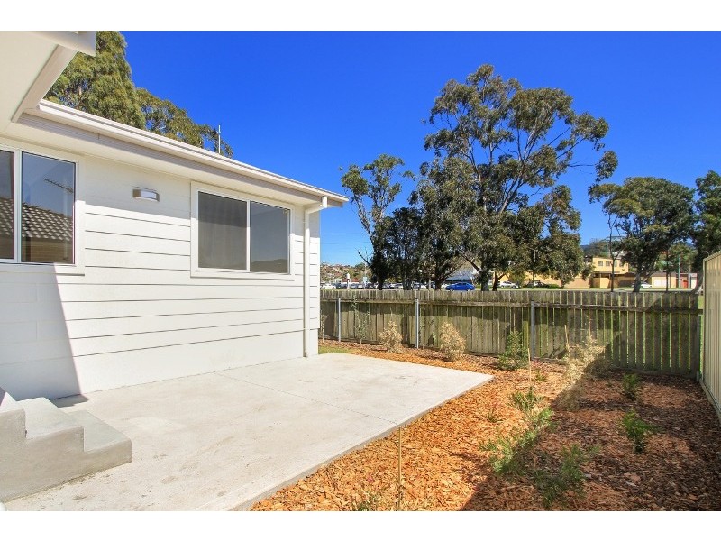2/5 Albert Street, Unanderra NSW 2526