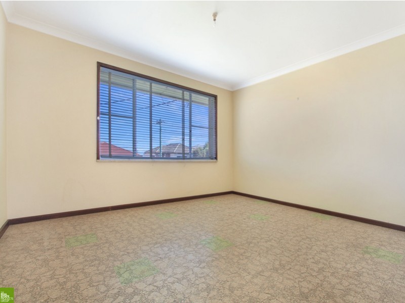 4/246a Flagstaff Road, Lake Heights NSW 2502