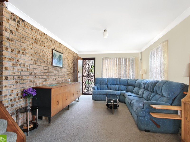 2/96 Central Road, Unanderra NSW 2526