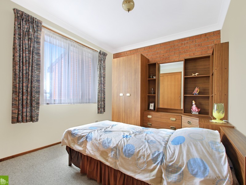 2/96 Central Road, Unanderra NSW 2526