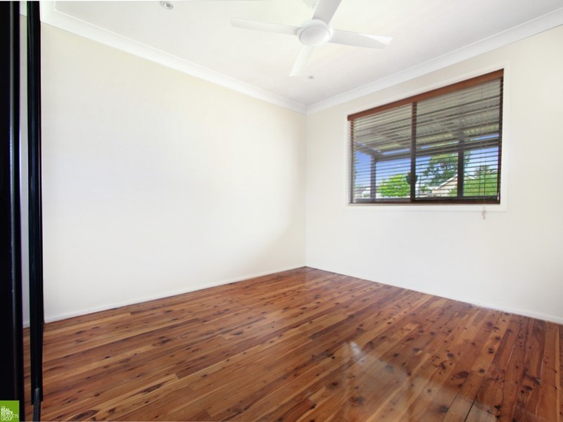 4/4 Lyne Street, Oak Flats NSW 2529