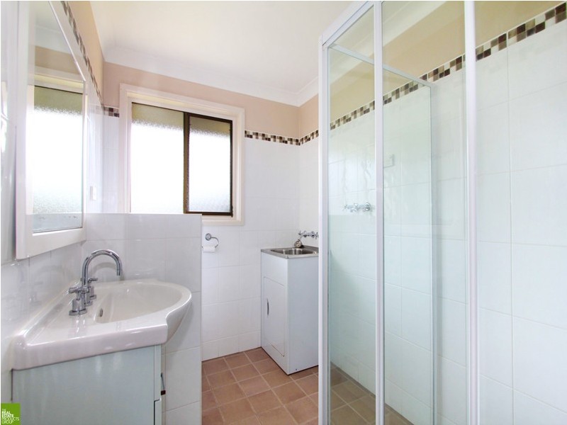 4/4 Lyne Street, Oak Flats NSW 2529
