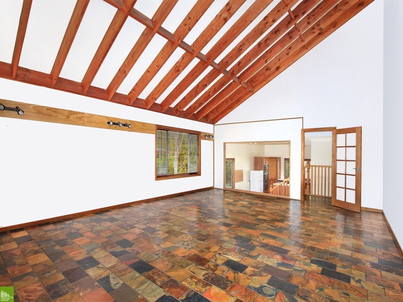 126 Iola Avenue, Farmborough Heights NSW 2526