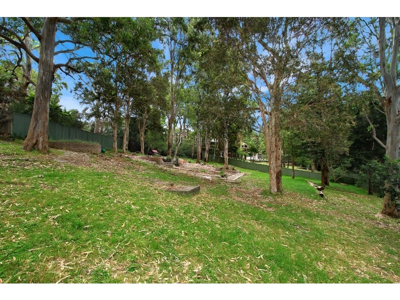126 Iola Avenue, Farmborough Heights NSW 2526