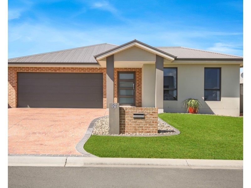 52 Mystics Drive, Shell Cove NSW 2529
