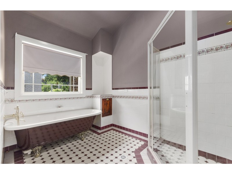 9 Odenpa Road, Cordeaux Heights NSW 2526