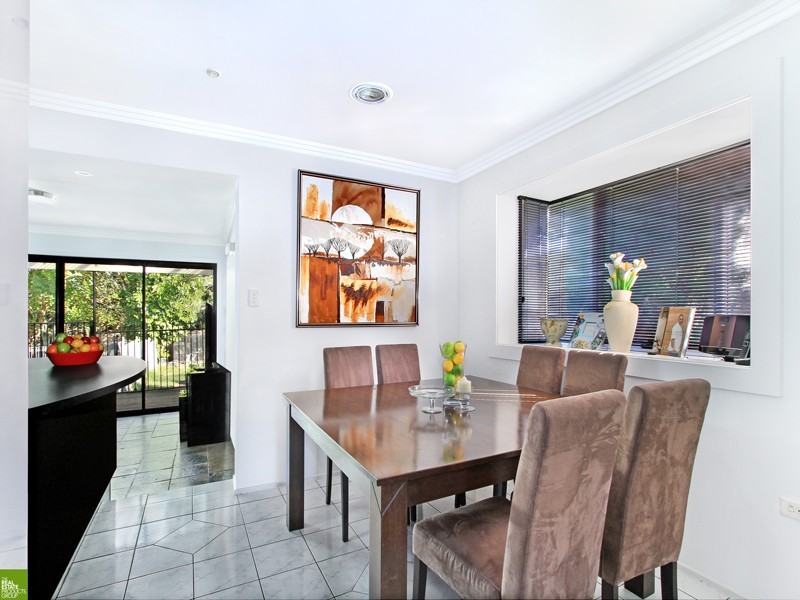 5 Cordeaux Road, Figtree NSW 2525