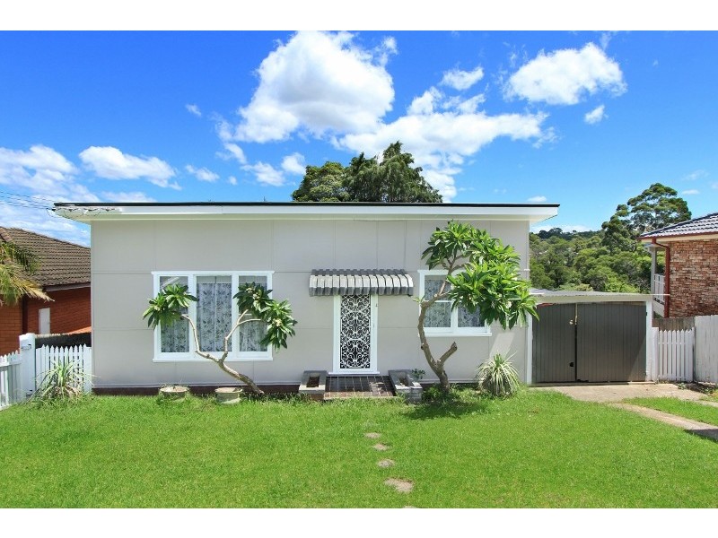 3 Bruce Street, Unanderra NSW 2526