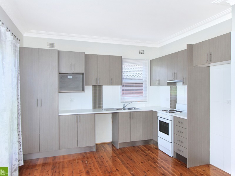 3 Bruce Street, Unanderra NSW 2526